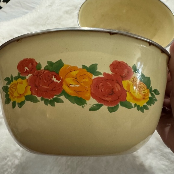 Floral Enamel Large Vintage Mixing Bowl Set Roses Floral Flower Cottagecore - Picture 10 of 13
